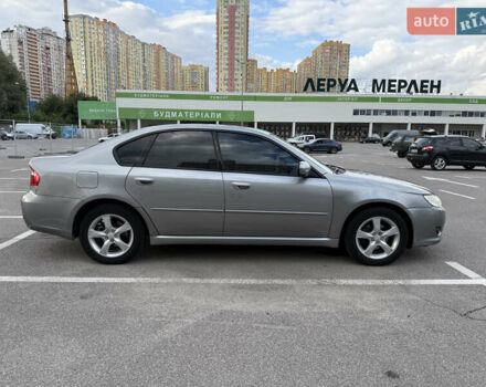 Сірий Субару Легасі, об'ємом двигуна 2 л та пробігом 192 тис. км за 6000 $, фото 11 на Automoto.ua
