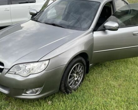 Сірий Субару Легасі, об'ємом двигуна 2 л та пробігом 300 тис. км за 6800 $, фото 3 на Automoto.ua
