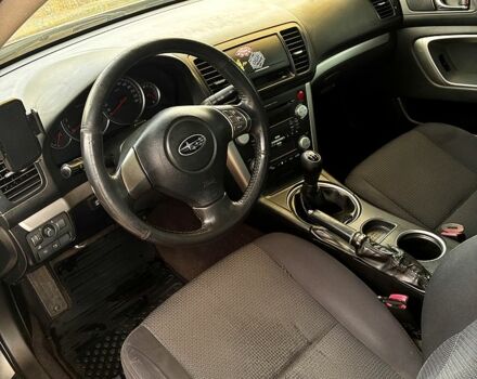 Сірий Субару Легасі, об'ємом двигуна 2 л та пробігом 244 тис. км за 6500 $, фото 7 на Automoto.ua