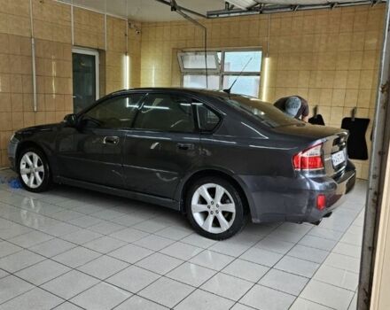 Сірий Субару Легасі, об'ємом двигуна 2 л та пробігом 340 тис. км за 4500 $, фото 1 на Automoto.ua