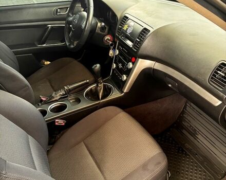 Сірий Субару Легасі, об'ємом двигуна 2 л та пробігом 244 тис. км за 6500 $, фото 8 на Automoto.ua