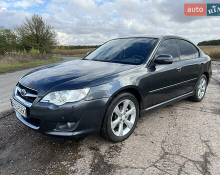 Серый Субару Легаси, объемом двигателя 2.5 л и пробегом 230 тыс. км за 6700 $, фото 1 на Automoto.ua