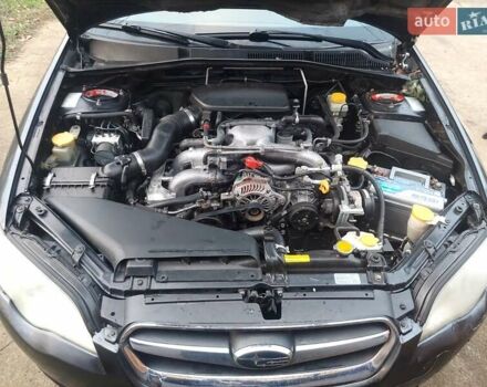 Серый Субару Легаси, объемом двигателя 1.99 л и пробегом 180 тыс. км за 4600 $, фото 12 на Automoto.ua