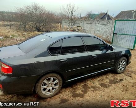 Сірий Субару Легасі, об'ємом двигуна 2 л та пробігом 200 тис. км за 8000 $, фото 2 на Automoto.ua