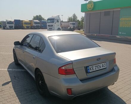 Сірий Субару Легасі, об'ємом двигуна 2 л та пробігом 304 тис. км за 5500 $, фото 3 на Automoto.ua