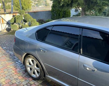 Серый Субару Легаси, объемом двигателя 2 л и пробегом 246 тыс. км за 6000 $, фото 1 на Automoto.ua