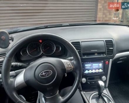 Серый Субару Легаси, объемом двигателя 1.99 л и пробегом 180 тыс. км за 4600 $, фото 1 на Automoto.ua