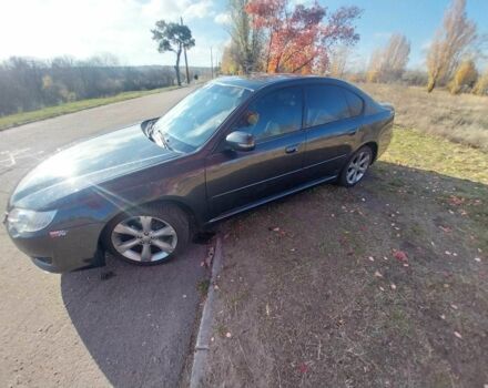 Серый Субару Легаси, объемом двигателя 2.5 л и пробегом 343 тыс. км за 5800 $, фото 4 на Automoto.ua