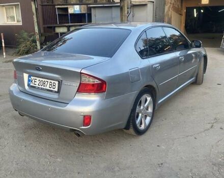 Сірий Субару Легасі, об'ємом двигуна 2 л та пробігом 270 тис. км за 5600 $, фото 4 на Automoto.ua