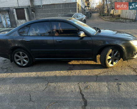 Серый Субару Легаси, объемом двигателя 2 л и пробегом 180 тыс. км за 4900 $, фото 4 на Automoto.ua