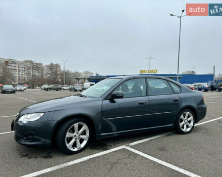 Серый Субару Легаси, объемом двигателя 1.99 л и пробегом 55 тыс. км за 8900 $, фото 2 на Automoto.ua