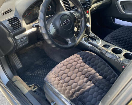 Сірий Субару Легасі, об'ємом двигуна 1.99 л та пробігом 270 тис. км за 6000 $, фото 4 на Automoto.ua