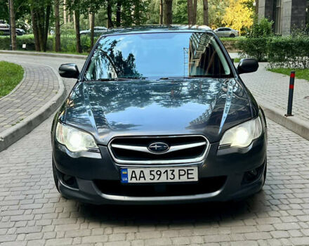 Сірий Субару Легасі, об'ємом двигуна 1.99 л та пробігом 318 тис. км за 5199 $, фото 1 на Automoto.ua