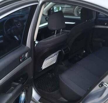 Сірий Субару Легасі, об'ємом двигуна 2.46 л та пробігом 198 тис. км за 7400 $, фото 13 на Automoto.ua