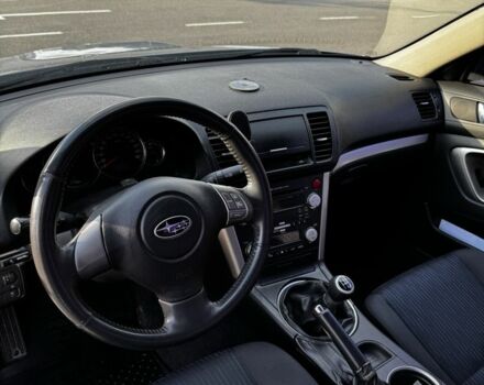 Серый Субару Легаси, объемом двигателя 2 л и пробегом 304 тыс. км за 6000 $, фото 5 на Automoto.ua