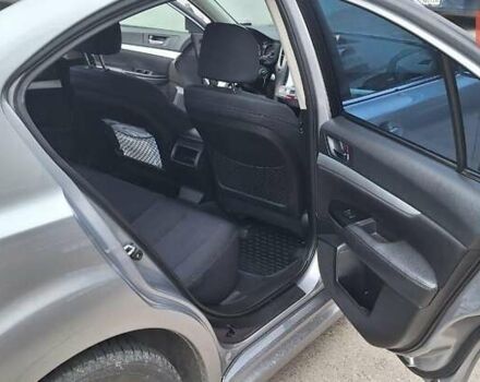 Сірий Субару Легасі, об'ємом двигуна 2.46 л та пробігом 198 тис. км за 7400 $, фото 12 на Automoto.ua