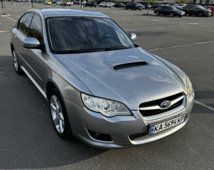 Серый Субару Легаси, объемом двигателя 2 л и пробегом 304 тыс. км за 6000 $, фото 1 на Automoto.ua
