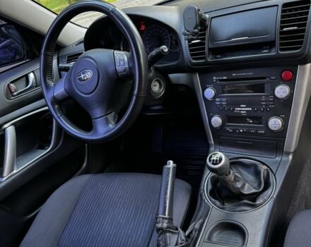 Серый Субару Легаси, объемом двигателя 2 л и пробегом 304 тыс. км за 6000 $, фото 6 на Automoto.ua