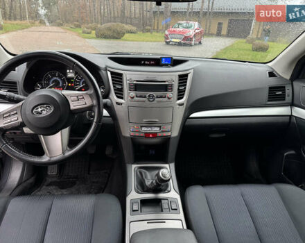 Сірий Субару Легасі, об'ємом двигуна 2 л та пробігом 200 тис. км за 8200 $, фото 12 на Automoto.ua