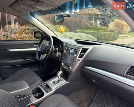 Серый Субару Легаси, объемом двигателя 2.5 л и пробегом 190 тыс. км за 6499 $, фото 24 на Automoto.ua