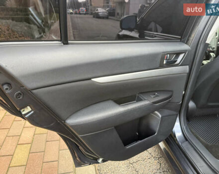 Серый Субару Легаси, объемом двигателя 2.5 л и пробегом 190 тыс. км за 6499 $, фото 19 на Automoto.ua