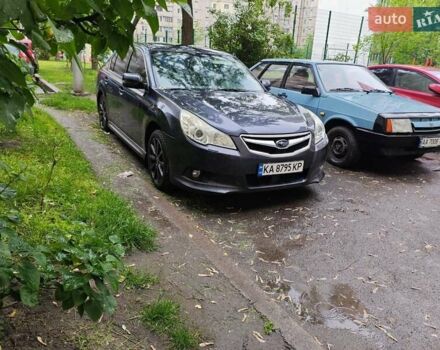 Субару Легаси 2011 в Киеве на Automoto.ua Серый Субару Легаси, объемом двигателя 2.46 л и пробегом 210 тыс. км за 8500 $, фото 8 на Automoto.ua