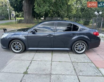 Серый Субару Легаси, объемом двигателя 2.46 л и пробегом 210 тыс. км за 9500 $, фото 2 на Automoto.ua