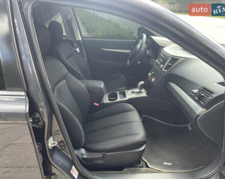 Серый Субару Легаси, объемом двигателя 2.46 л и пробегом 210 тыс. км за 9500 $, фото 8 на Automoto.ua