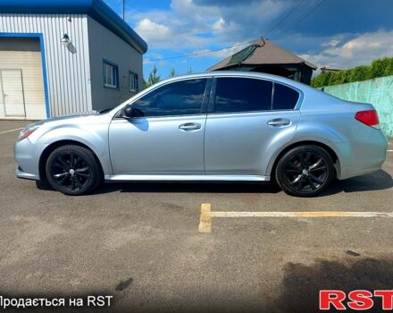 Серый Субару Легаси, объемом двигателя 2.5 л и пробегом 260 тыс. км за 8500 $, фото 1 на Automoto.ua