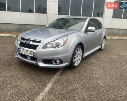 Серый Субару Легаси, объемом двигателя 2.46 л и пробегом 162 тыс. км за 8400 $, фото 3 на Automoto.ua