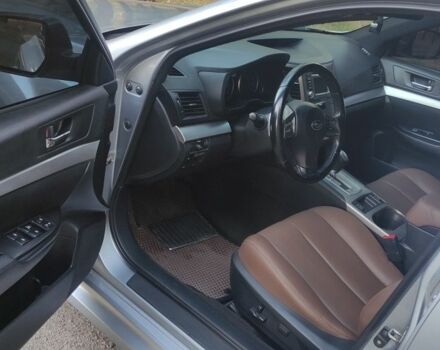 Сірий Субару Легасі, об'ємом двигуна 2.5 л та пробігом 150 тис. км за 10500 $, фото 6 на Automoto.ua