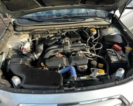 Сірий Субару Легасі, об'ємом двигуна 2.5 л та пробігом 315 тис. км за 10500 $, фото 7 на Automoto.ua