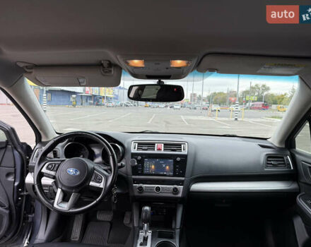 Сірий Субару Легасі, об'ємом двигуна 2.5 л та пробігом 195 тис. км за 12500 $, фото 4 на Automoto.ua