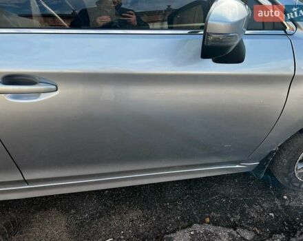 Сірий Субару Легасі, об'ємом двигуна 2.46 л та пробігом 319 тис. км за 10500 $, фото 4 на Automoto.ua