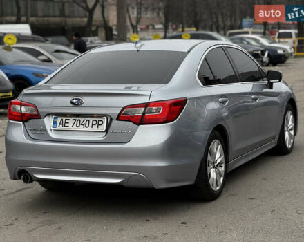 Серый Субару Легаси, объемом двигателя 2.5 л и пробегом 125 тыс. км за 12000 $, фото 3 на Automoto.ua