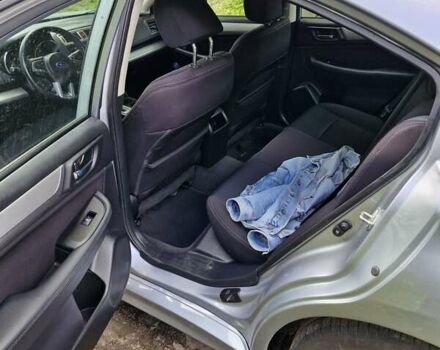 Сірий Субару Легасі, об'ємом двигуна 2.5 л та пробігом 145 тис. км за 11000 $, фото 7 на Automoto.ua