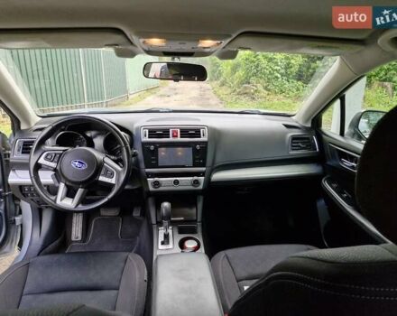 Сірий Субару Легасі, об'ємом двигуна 2.5 л та пробігом 145 тис. км за 11000 $, фото 6 на Automoto.ua