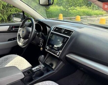 Серый Субару Легаси, объемом двигателя 2.46 л и пробегом 131 тыс. км за 13400 $, фото 6 на Automoto.ua