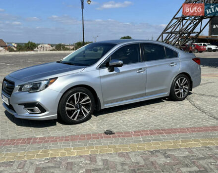 Серый Субару Легаси, объемом двигателя 2.5 л и пробегом 70 тыс. км за 15800 $, фото 6 на Automoto.ua