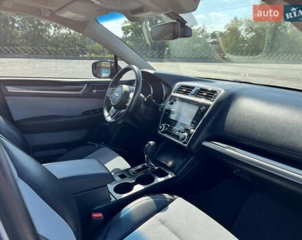 Серый Субару Легаси, объемом двигателя 2.5 л и пробегом 70 тыс. км за 15800 $, фото 9 на Automoto.ua