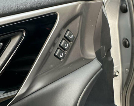 Серый Субару Легаси, объемом двигателя 2.5 л и пробегом 80 тыс. км за 18300 $, фото 15 на Automoto.ua