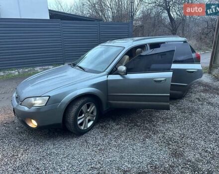 Сірий Субару Легасі, об'ємом двигуна 3 л та пробігом 303 тис. км за 6300 $, фото 1 на Automoto.ua