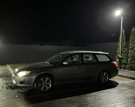 Серый Субару Легаси, объемом двигателя 2 л и пробегом 300 тыс. км за 6300 $, фото 3 на Automoto.ua