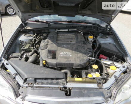 Сірий Субару Легасі, об'ємом двигуна 2 л та пробігом 218 тис. км за 7300 $, фото 28 на Automoto.ua