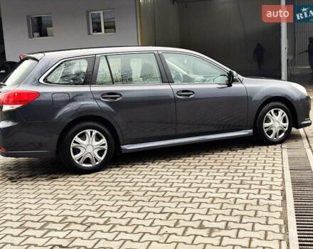 Серый Субару Легаси, объемом двигателя 2 л и пробегом 215 тыс. км за 8999 $, фото 10 на Automoto.ua