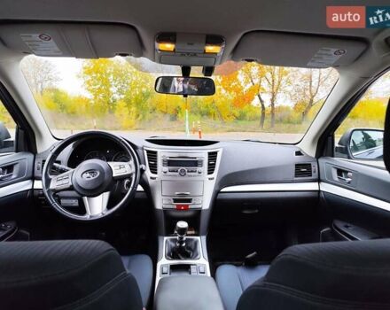 Серый Субару Легаси, объемом двигателя 2 л и пробегом 215 тыс. км за 7500 $, фото 26 на Automoto.ua