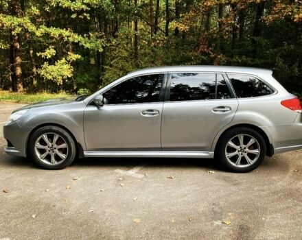 Сірий Субару Легасі, об'ємом двигуна 2 л та пробігом 325 тис. км за 6999 $, фото 2 на Automoto.ua