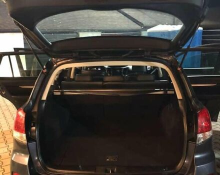 Серый Субару Легаси, объемом двигателя 2 л и пробегом 212 тыс. км за 9350 $, фото 6 на Automoto.ua