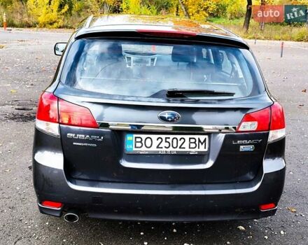 Сірий Субару Легасі, об'ємом двигуна 2 л та пробігом 215 тис. км за 7500 $, фото 6 на Automoto.ua