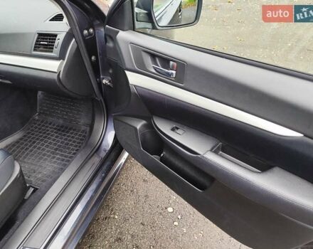 Серый Субару Легаси, объемом двигателя 2 л и пробегом 215 тыс. км за 7500 $, фото 31 на Automoto.ua